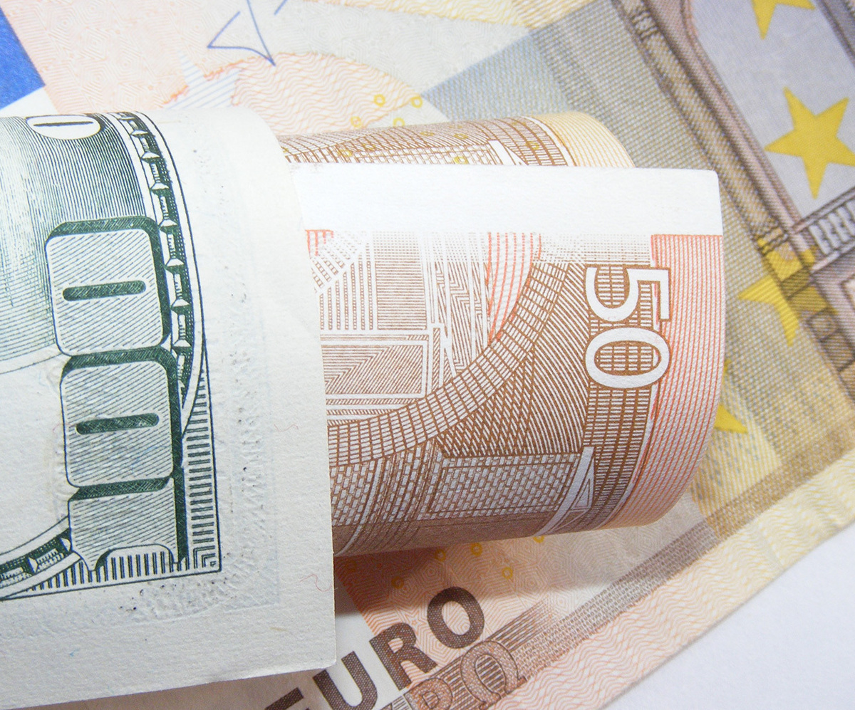 <span style="font-weight: bold;">Seguros y Planes de Ahorro e Inversión</span><br>